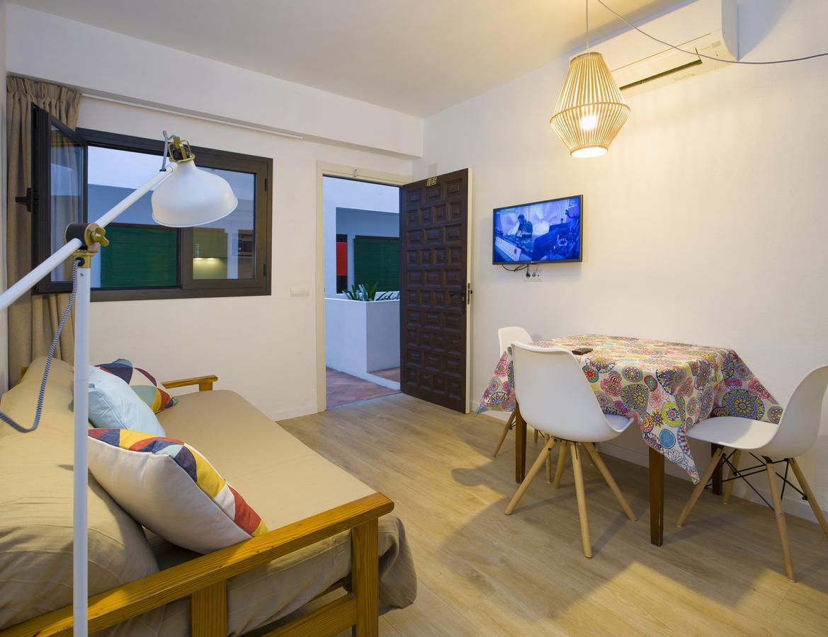 Cana Rita Apartamentos San Antonio  Eksteriør billede