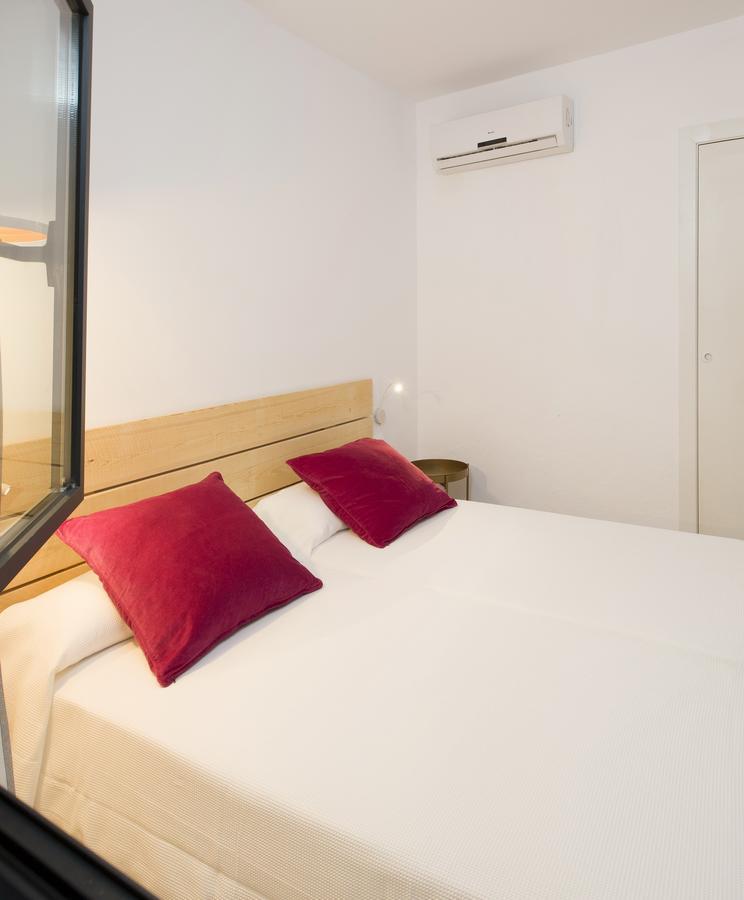 Cana Rita Apartamentos San Antonio  Eksteriør billede