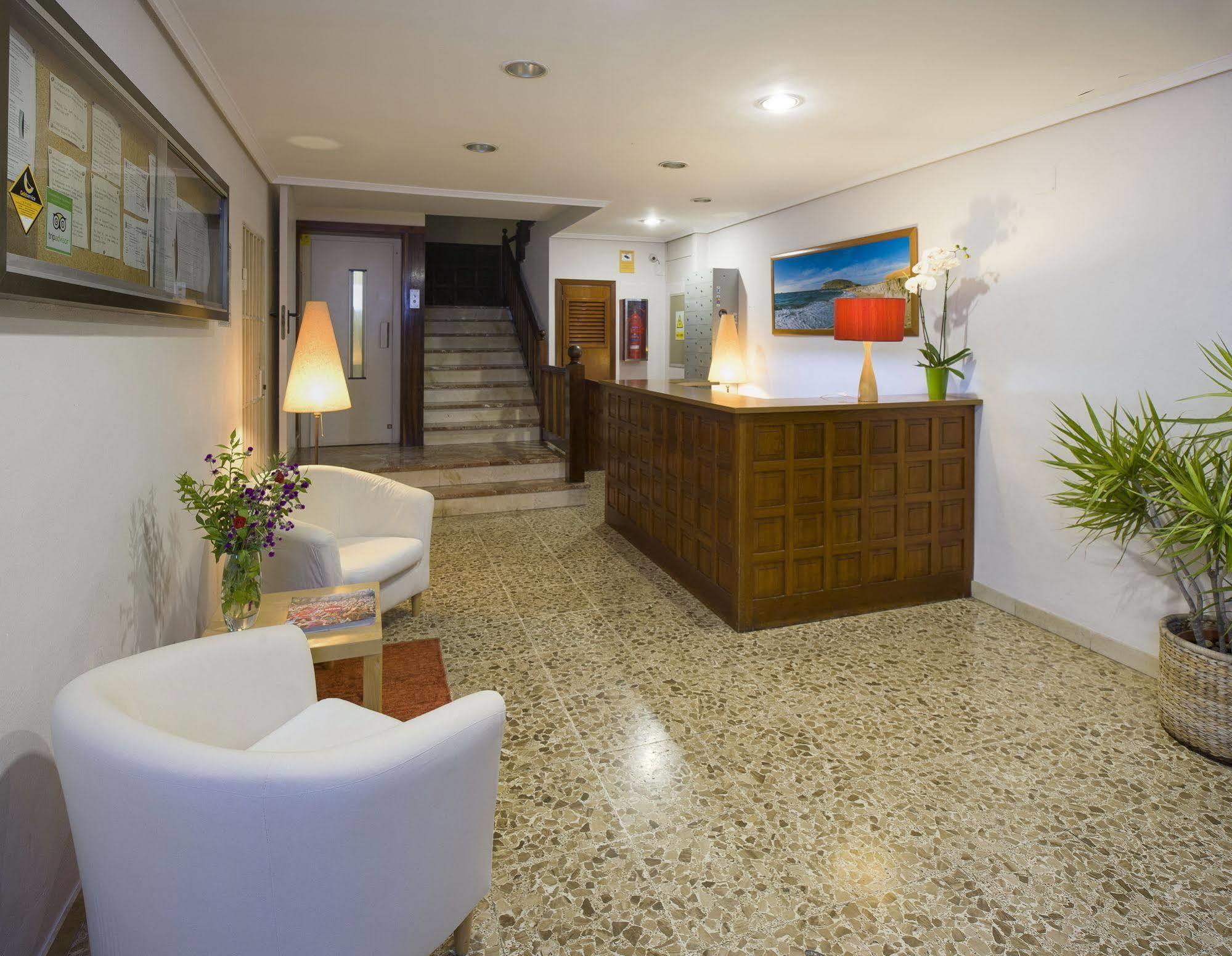 Cana Rita Apartamentos San Antonio  Eksteriør billede